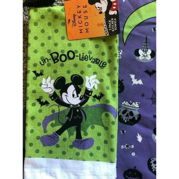 Disney Halloween Mickey Mouse as Dracula Adult Apron Dish Towel Set - Picture 2 of 7